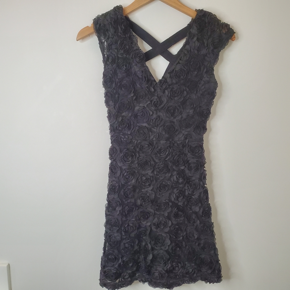 Pop up Flower Dress with Cut out elastic back